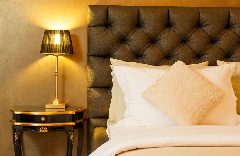 Bedroom 2, Business Hotel First, Höfe