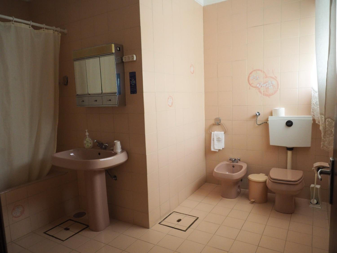 Bathroom 5, Hotel Solar Das Laranjeiras, Vale de Cambra