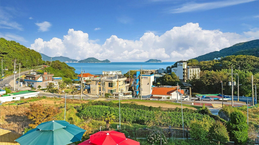 Exterior & Views 2, Geoje Araon Pension, Geoje