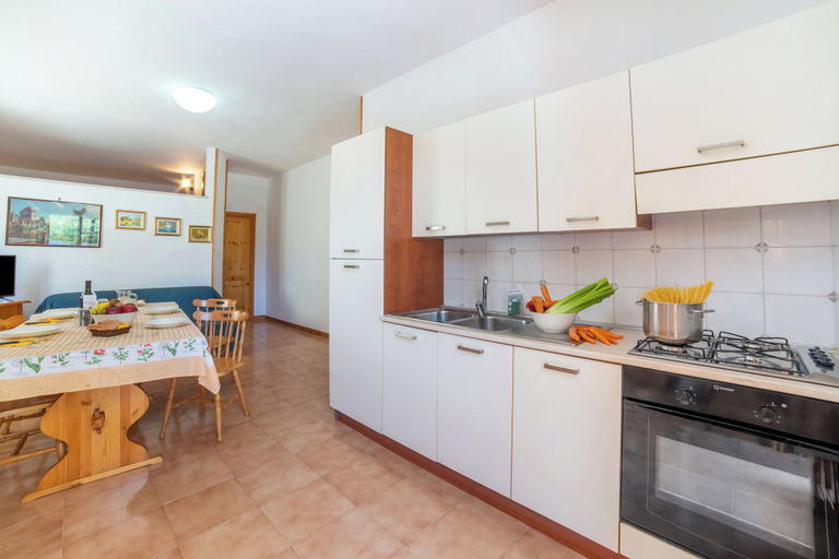 Private kitchen 3, Trilocale Sole in Otranto Near the Sea, Lecce