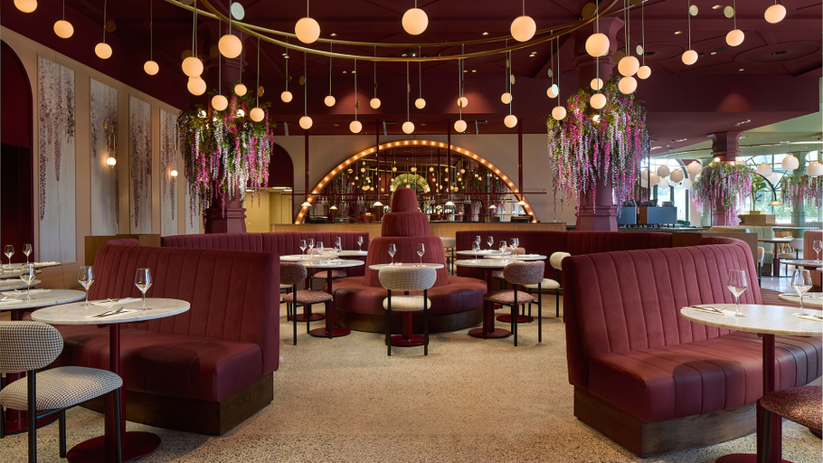 Restaurant 3, Efteling Grand Hotel Ticket Included, Loon op Zand
