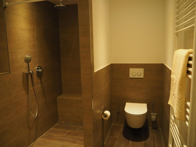 Room 3, Hotel Havana, Mainz