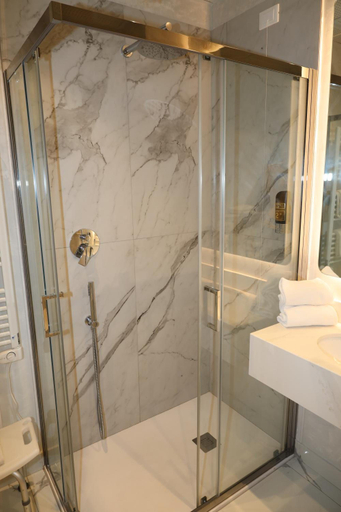 Bathroom 3, Hotel Ristorante Continental, Bergamo