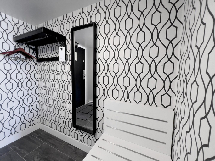 Bathroom 5, The Oceanside, a Coast Hotel, Sunshine Coast
