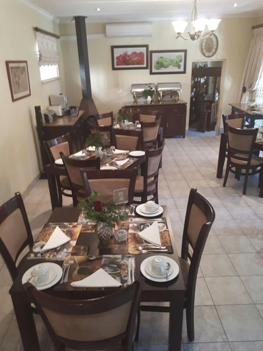 Restaurant 3, Hoyohoyo Chartwell Lodge, City of Johannesburg