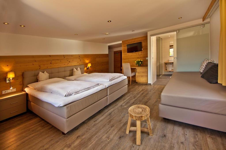 Bedroom 3, Landhotel Denggerhof, Schwaz