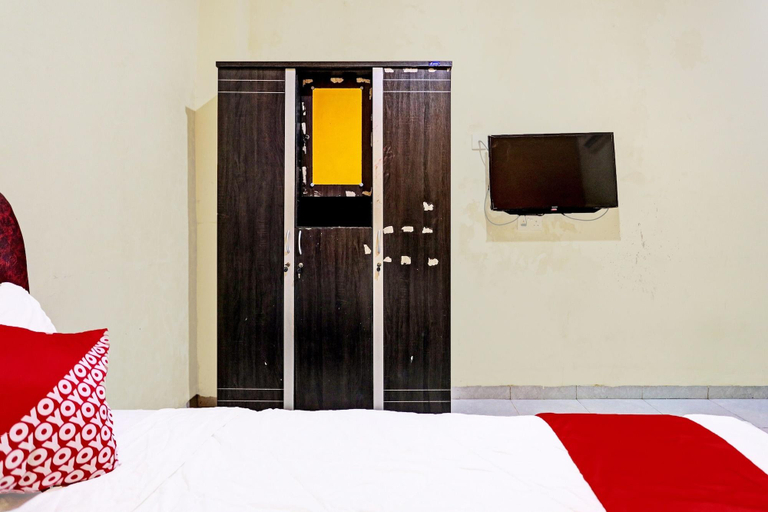 Room 2, 92322 Hasan House Syariah, Batam