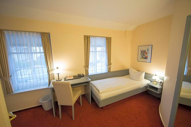 Bedroom 1, Altes Landhaus, Emsland