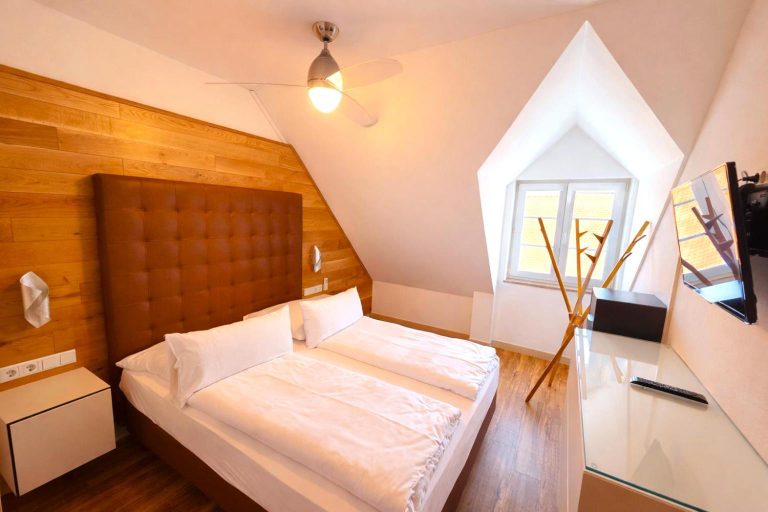 Bedroom 3, Villa Viktoria 1 - Apartments - City Center, Ingolstadt