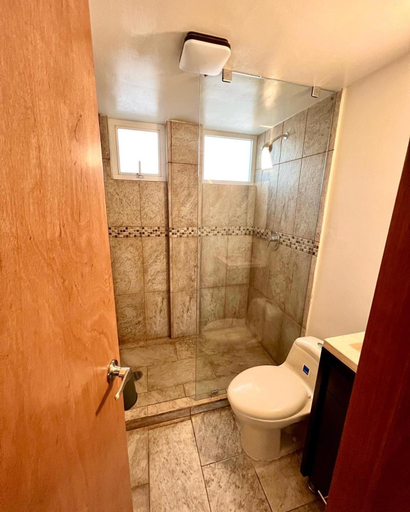 Bathroom 4, Downtown Treasure Place, Mexico City