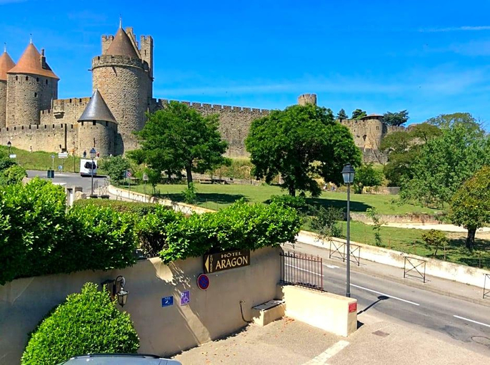 Public Area, Hotel L Aragon, Aude
