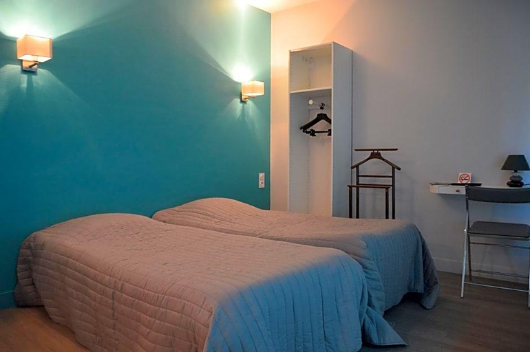 Bedroom 4, L Annexe, Orne