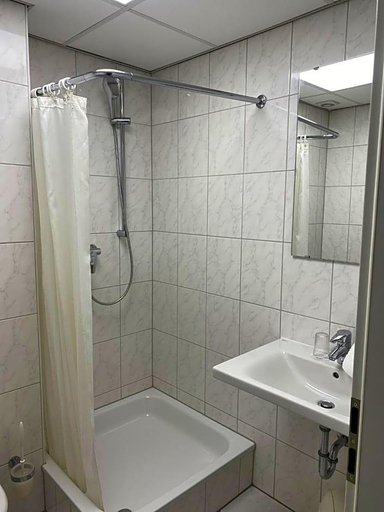 Bathroom 5, Weber Residenz, Mannheim