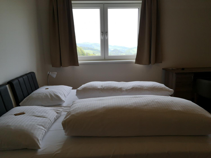 Bedroom 2, Hotel Restaurant Winterbach, Scheibbs