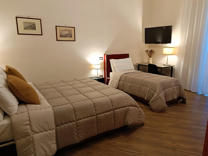 Bedroom 2, Gibus, Napoli
