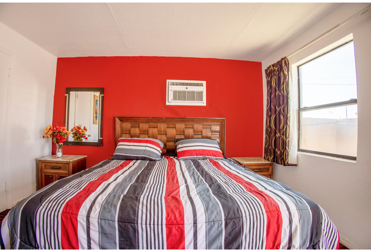 Room 3, Sands Motel By OYO El Paso near Airport, El Paso