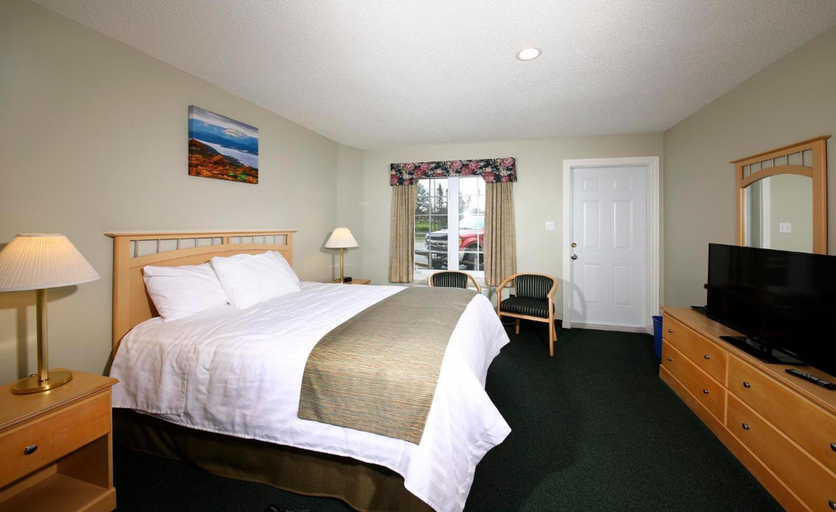 General view 3, Fisherman S Landing Inn, Division No. 9