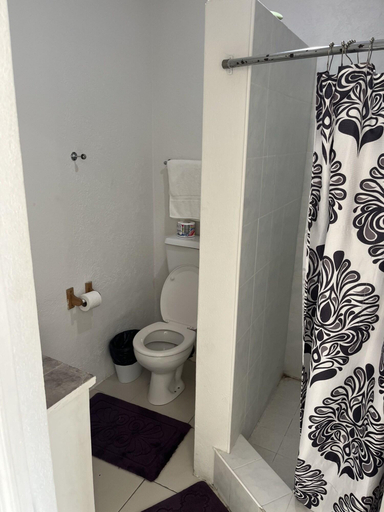Room 5, El Retreat Guest House
