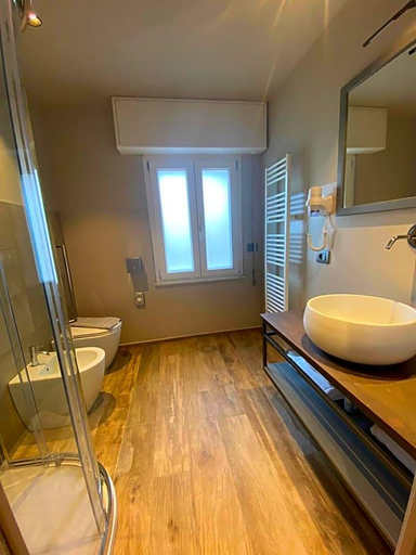 Bathroom 4, Hotel Villa Elia, Savona