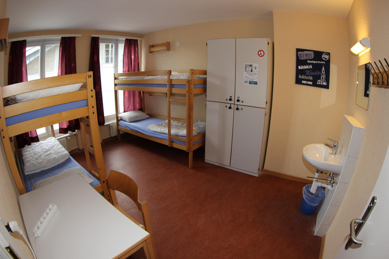 Bedroom 3, Bern Backpackers Hotel Glocke, Bern