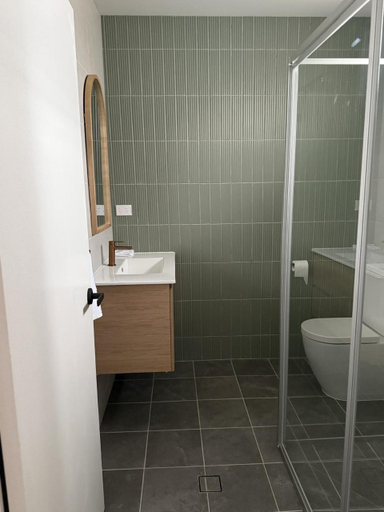 Bathroom 4, Palm And Pawn Motor Inn, Wagga Wagga - Pt A