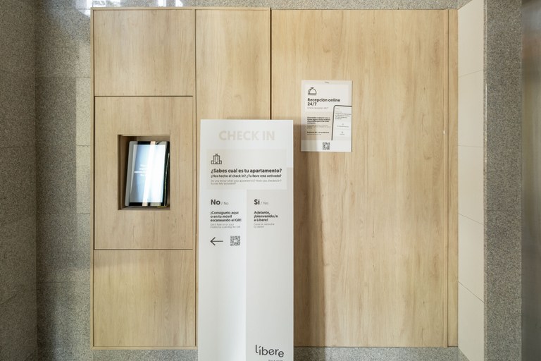 Lobby 3, Libere Pamplona Universidad, Navarra