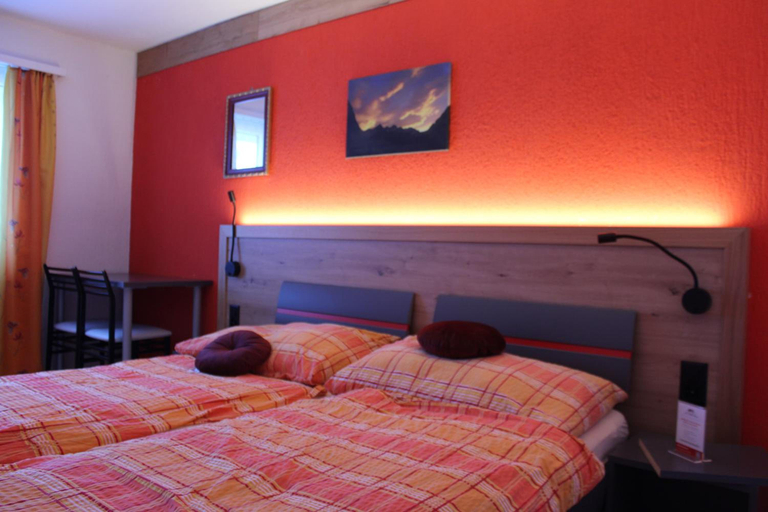Bedroom, Hotel Urirotstock, Uri
