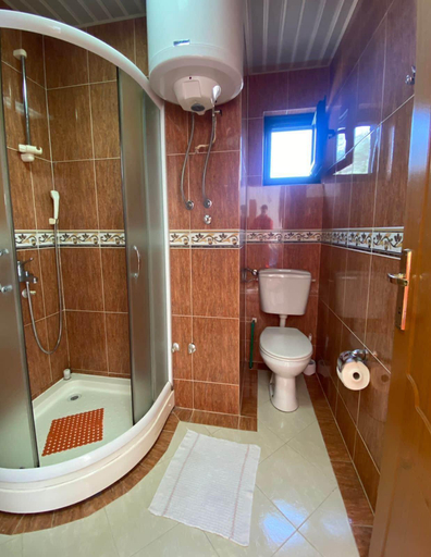 Bathroom 3, Villa Lutovac