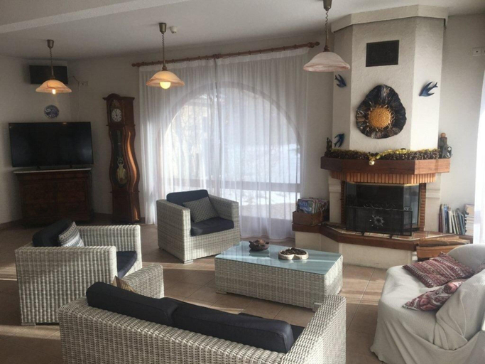 Public Area 3, Hotel Le Guilazur, Hautes-Alpes