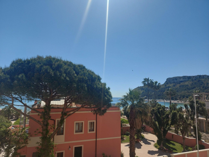Exterior & Views 2, Le Palmette Suites, Cagliari