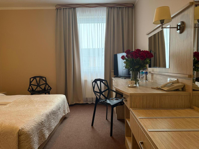 Bedroom 3, Arena Hotel Spa Wellness, Tychy City
