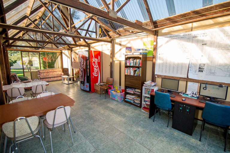 Food & Drinks, Rangiora Eco Holiday Park, Waimakariri