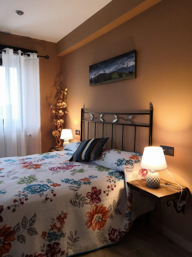 Bedroom 3, Casa Rural Costalisa, Cantabria