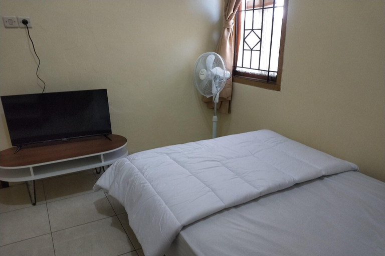 Room 2, Oyo Life 93257 Kos Anugerah, Lombok