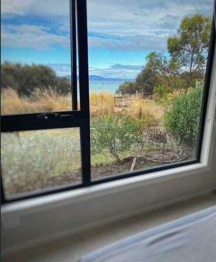 Room 5, Flotsam Studio Accommodation, Tasman