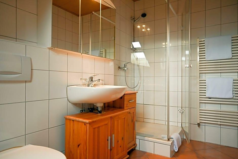 Bathroom 4, Grvºner Baum, Main-Tauber-Kreis