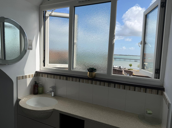 Bathroom 3, Boathouse Hotel, Hampshire