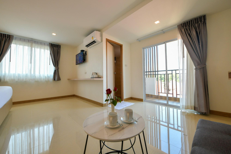 Room 4, Iris Palace, Pattaya