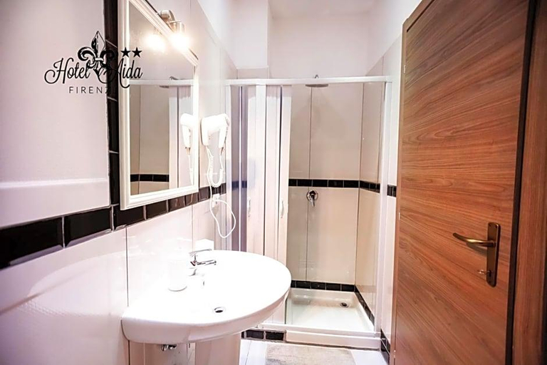 Bathroom 3, Hotel Aida, Florence