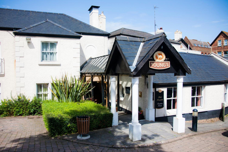 Exterior & Views 2, Dukes Head Hotel, London