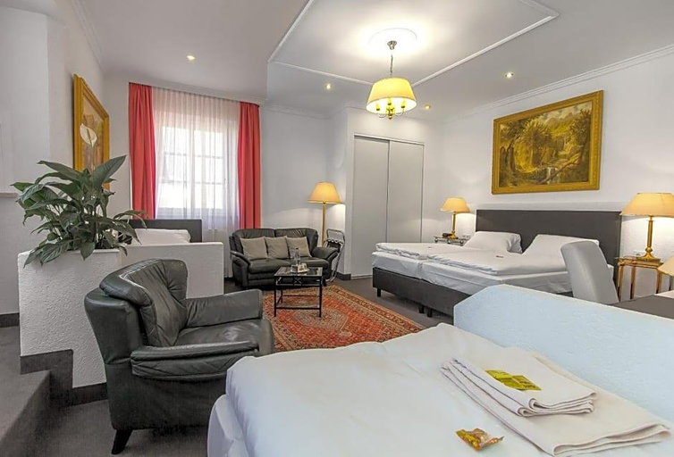 Bedroom 3, Hotel Adler, Ingolstadt