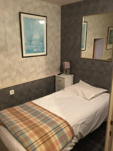 Bedroom 3, Hotel Du Rempart, Cher