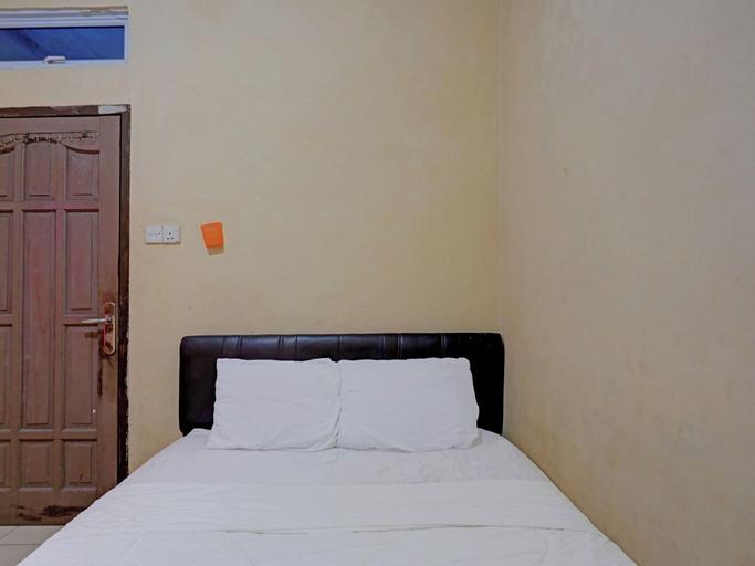 Room 5, Spot On 92875 Pelita Stay, Batam