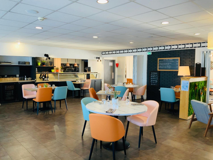 Food & Drinks 5, Hotel Restaurant L Eskemm St Brieuc Trv Gueux, Côtes-d'Armor