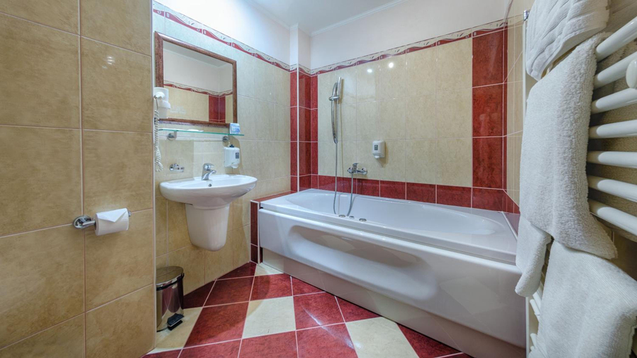Bathroom 5, Hotel Tevel, Galanta