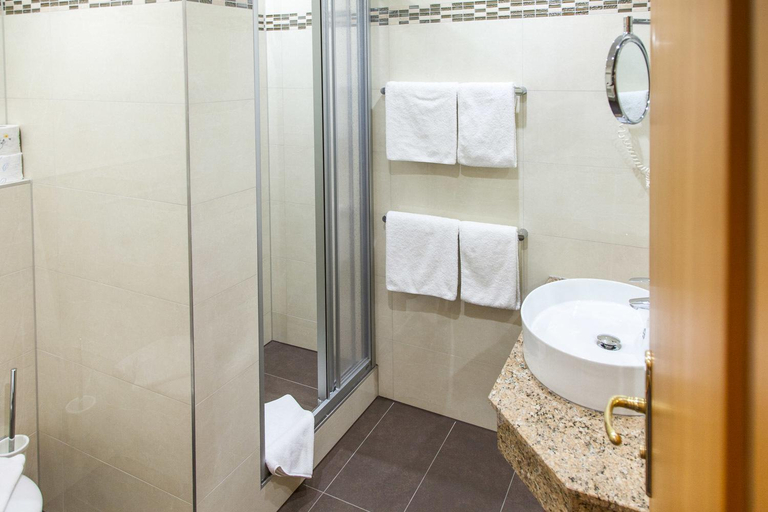 Bathroom 5, Hotel Rubin, Düsseldorf