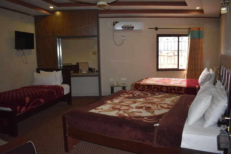 Bedroom 3, Manama Hotel, Islamabad