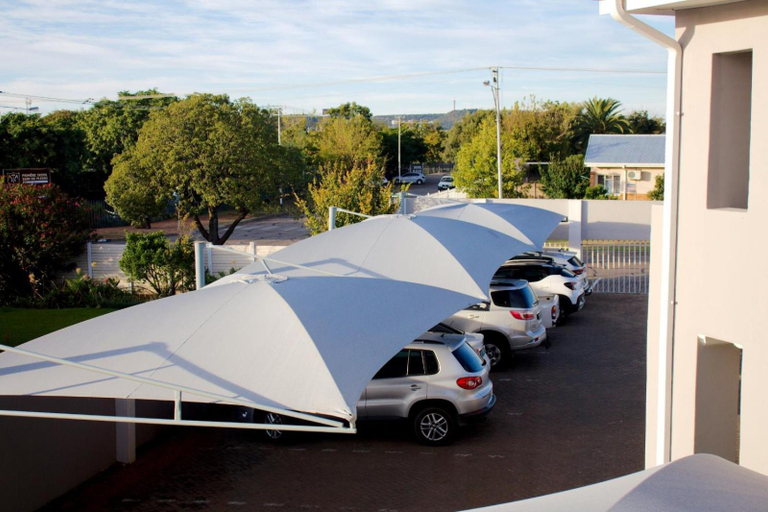 Exterior & Views 2, Lion Lodge, Mangaung