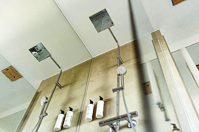Bathroom 4, Hotel Am Schwanenhaus, Dresden