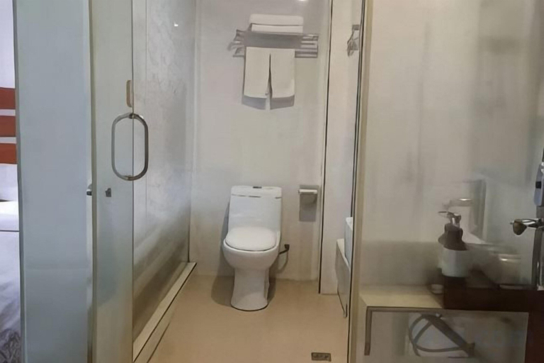 Bathroom 4, Pinshang Holiday Hotel, Qiannan Buyei and Miao